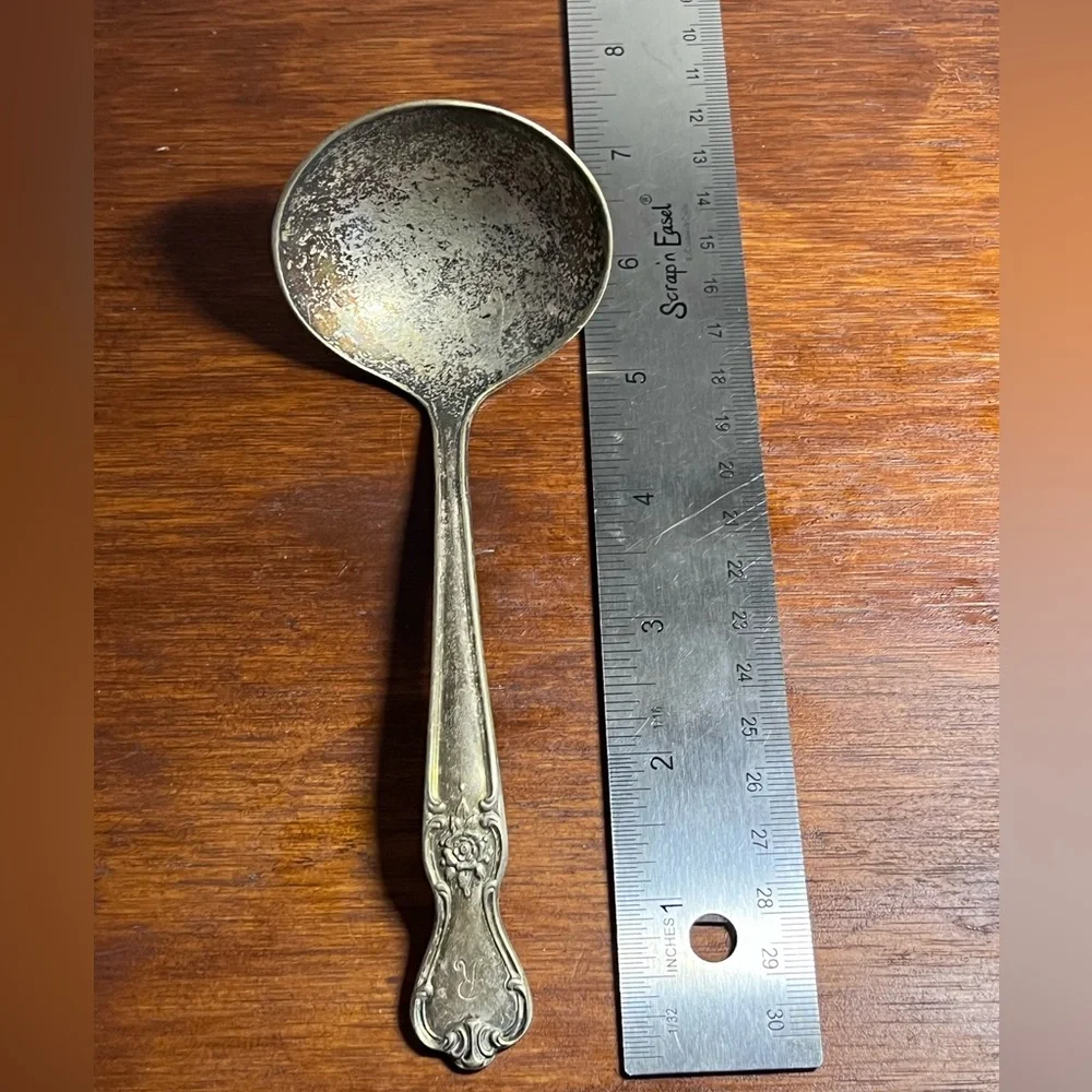 🇺🇸 Vtg Old Company Plate Silver-Plated Soup Ladle Signature Pattern Unpolished
